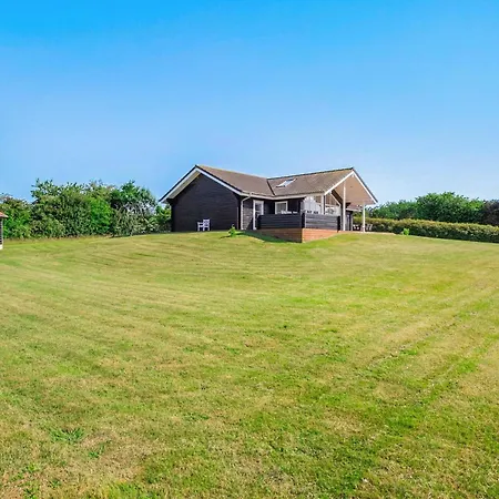 Four-bedroom In Rudkobing *