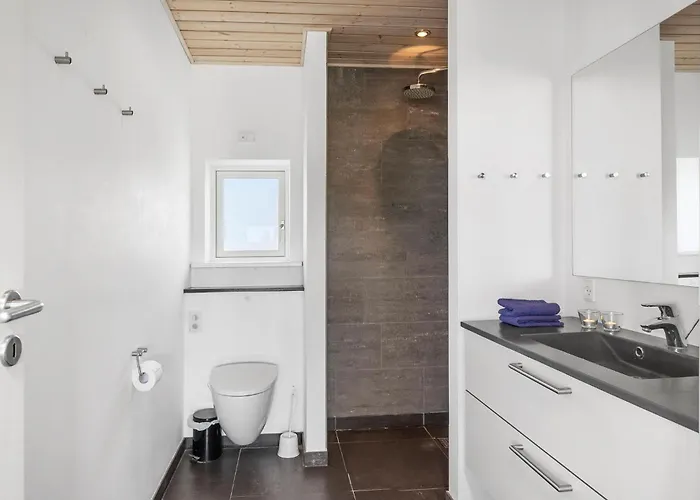 Сasa de vacaciones Four-bedroom In Rudkobing *