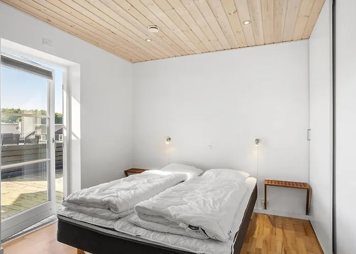 Four-bedroom In Rudkobing Spodsbjerg